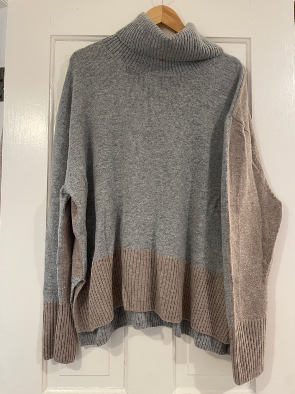 summersalt Gray & Taupe Colorblock Cashmere Blend Turtleneck Sweater 1XL